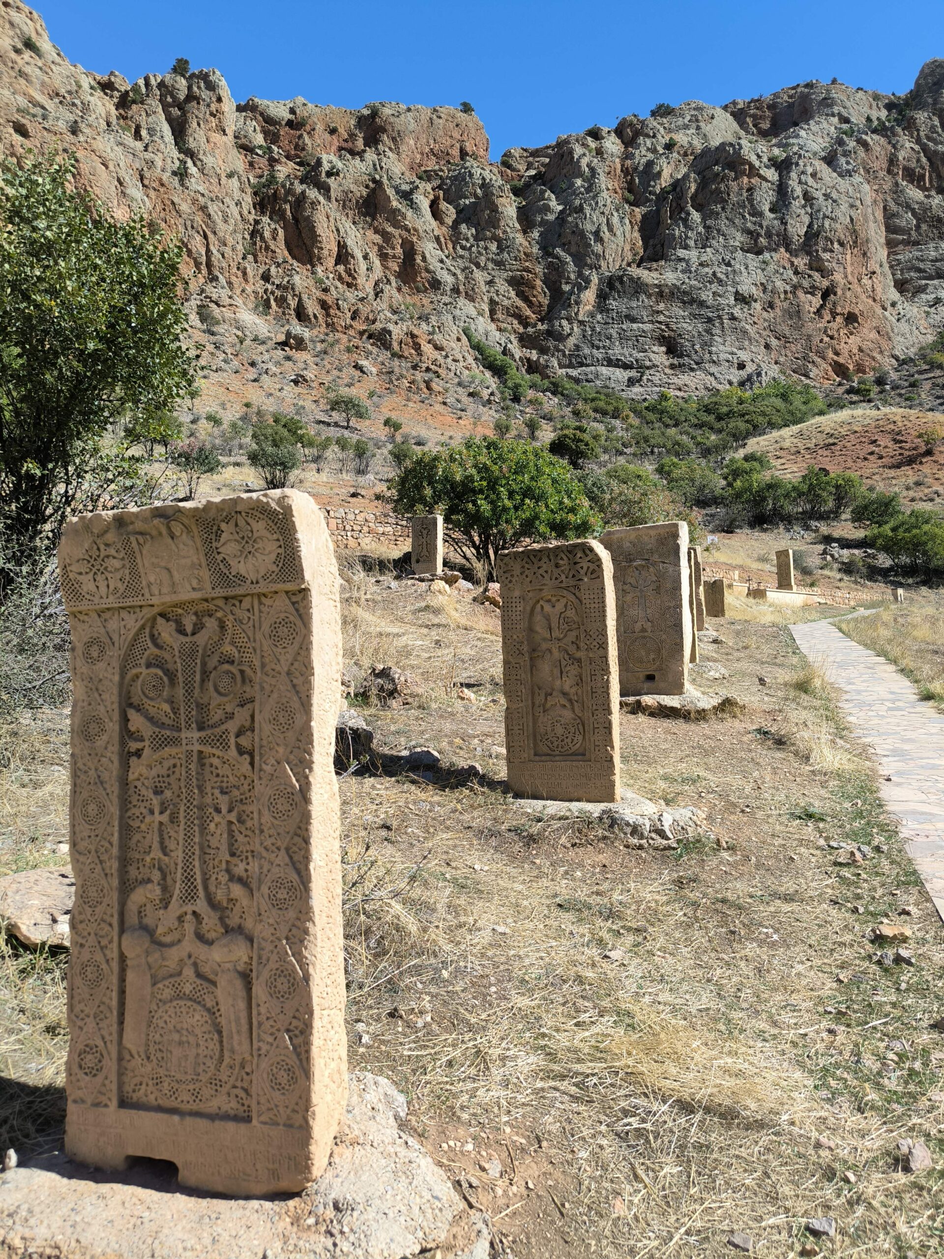 Cruces en el monasterio de Novarank. En la lista de las cosas que ver en Armenia