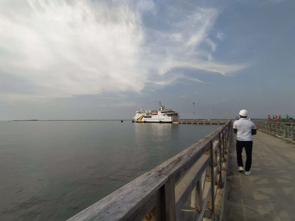 Barco de Karabane a Dakar