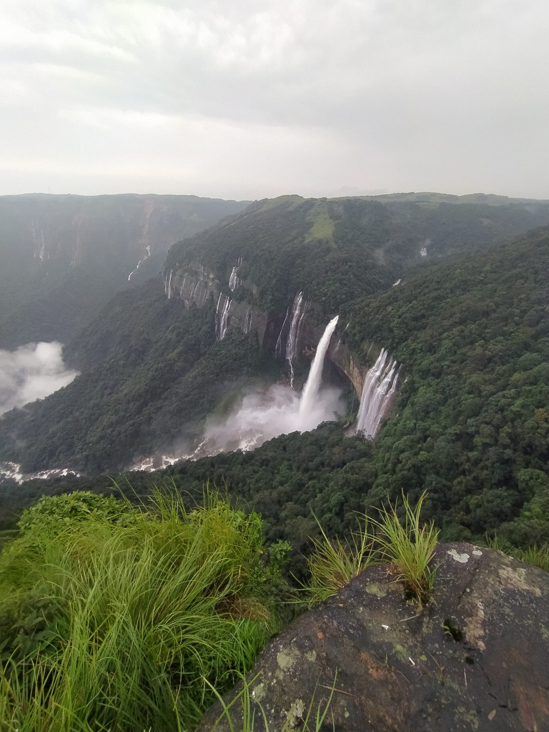 Nohkalikai waterfalls, Meghalaya