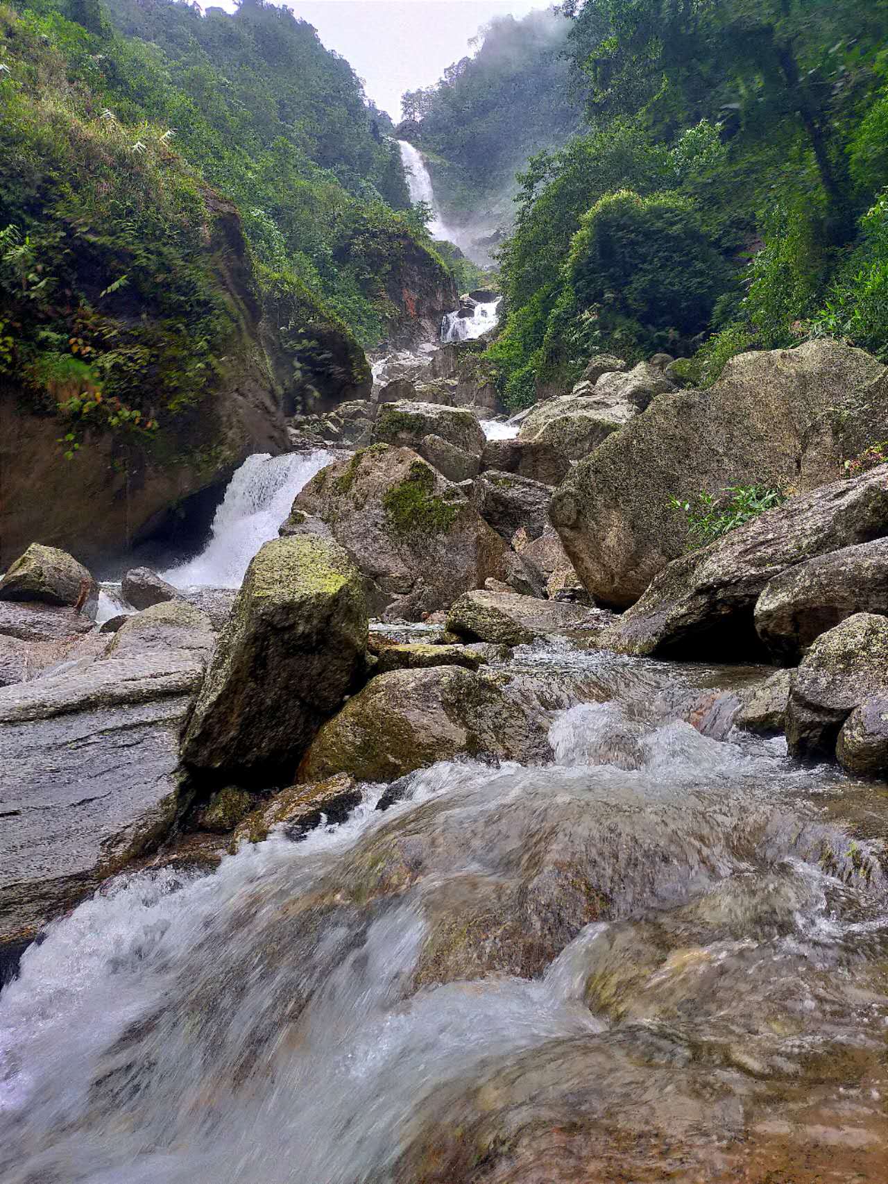 Cascadas al norte de Gantok, Sikkim